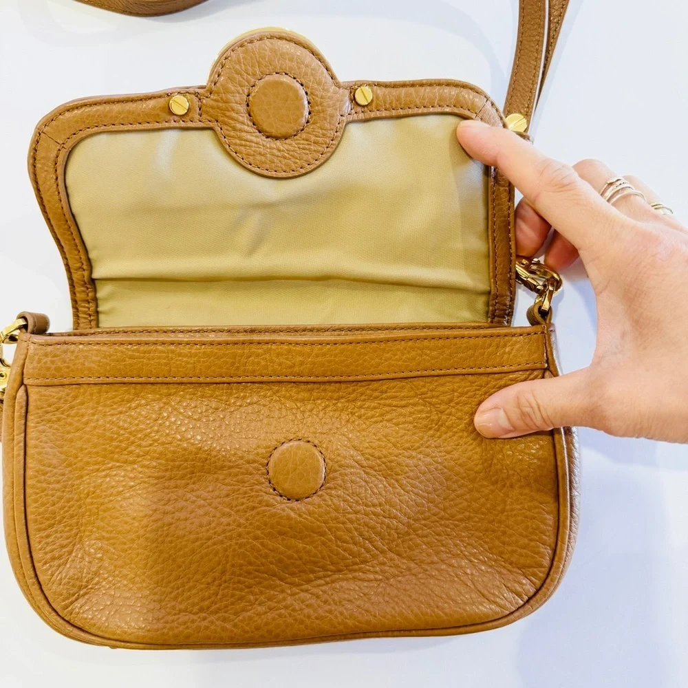 Tory Burch Amanda Mini Crossbody Bag in tan_8